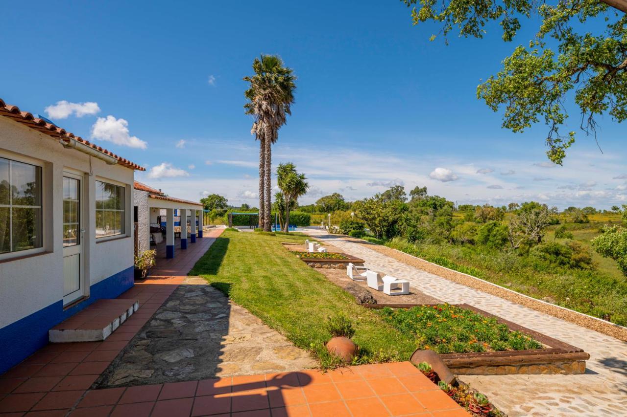 Monte Pedras Negras Guest House Сао Луис Екстериор снимка