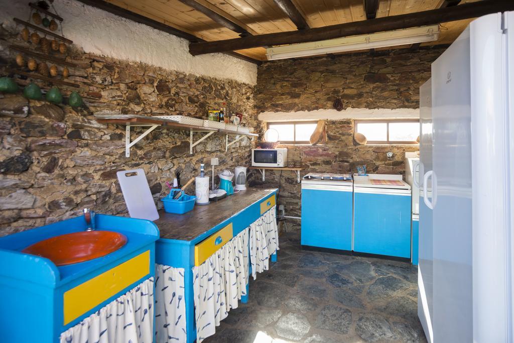 Monte Pedras Negras Guest House Сао Луис Екстериор снимка