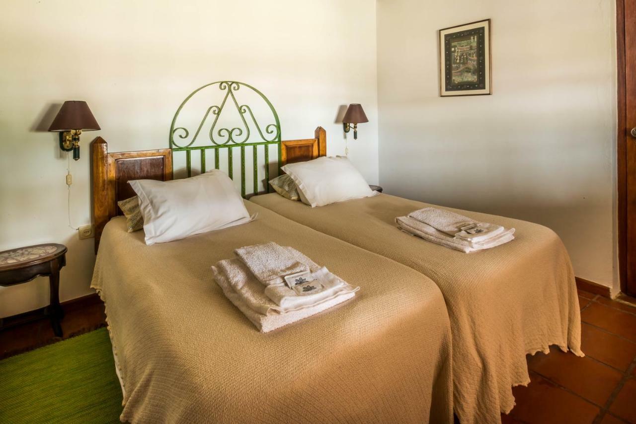 Monte Pedras Negras Guest House Сао Луис Екстериор снимка